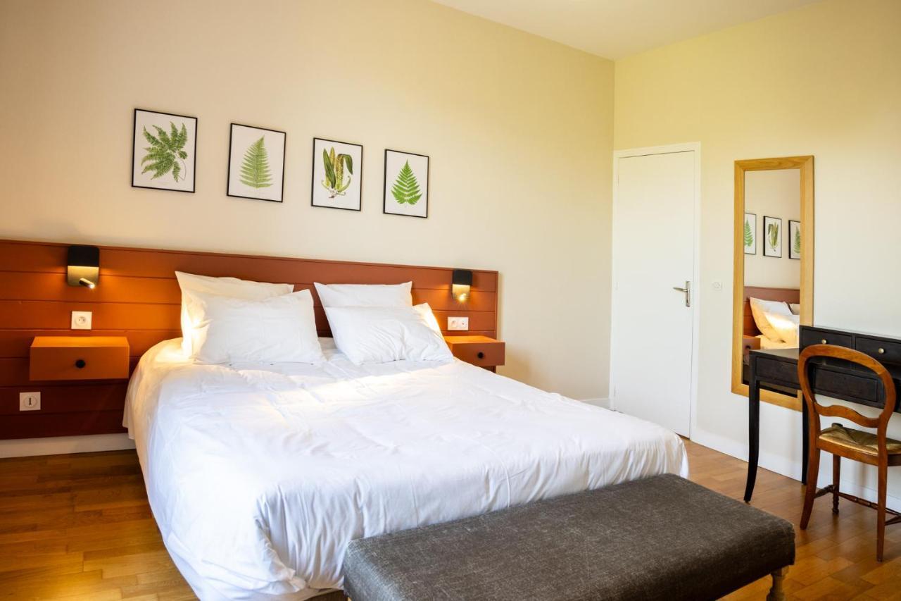 Bel Appartement, Bien Equipe Et Confortable Dans Le Centre Historique Fougères Εξωτερικό φωτογραφία